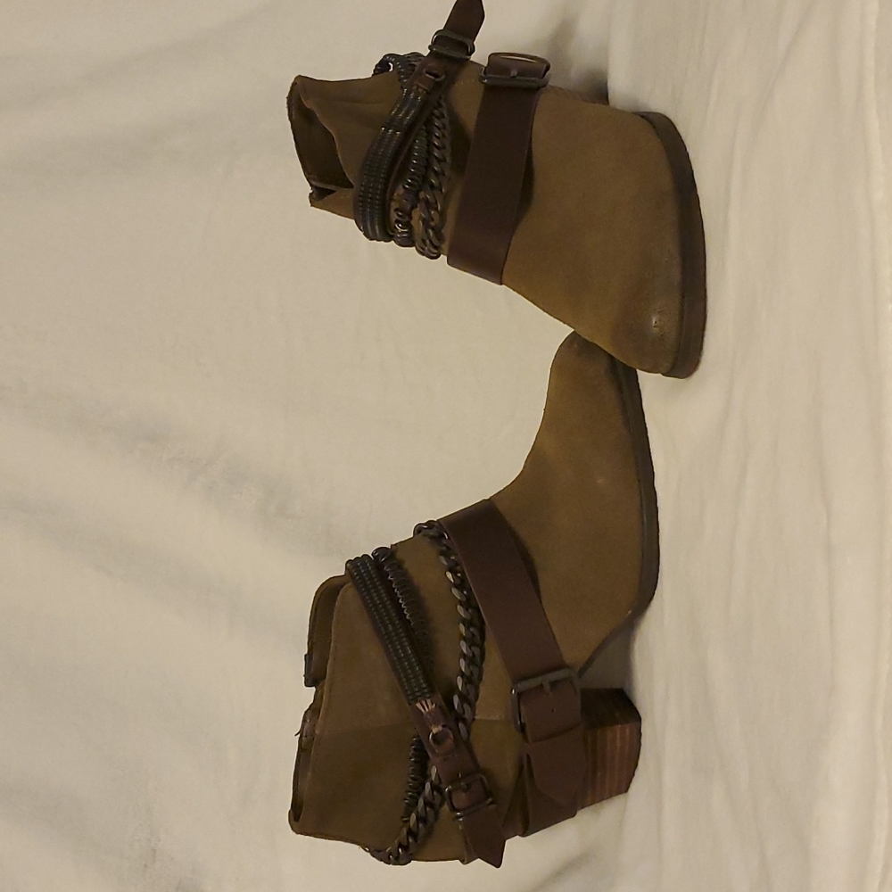 Trouve Bristol Suede Leather Ankle Boots Sz. 8